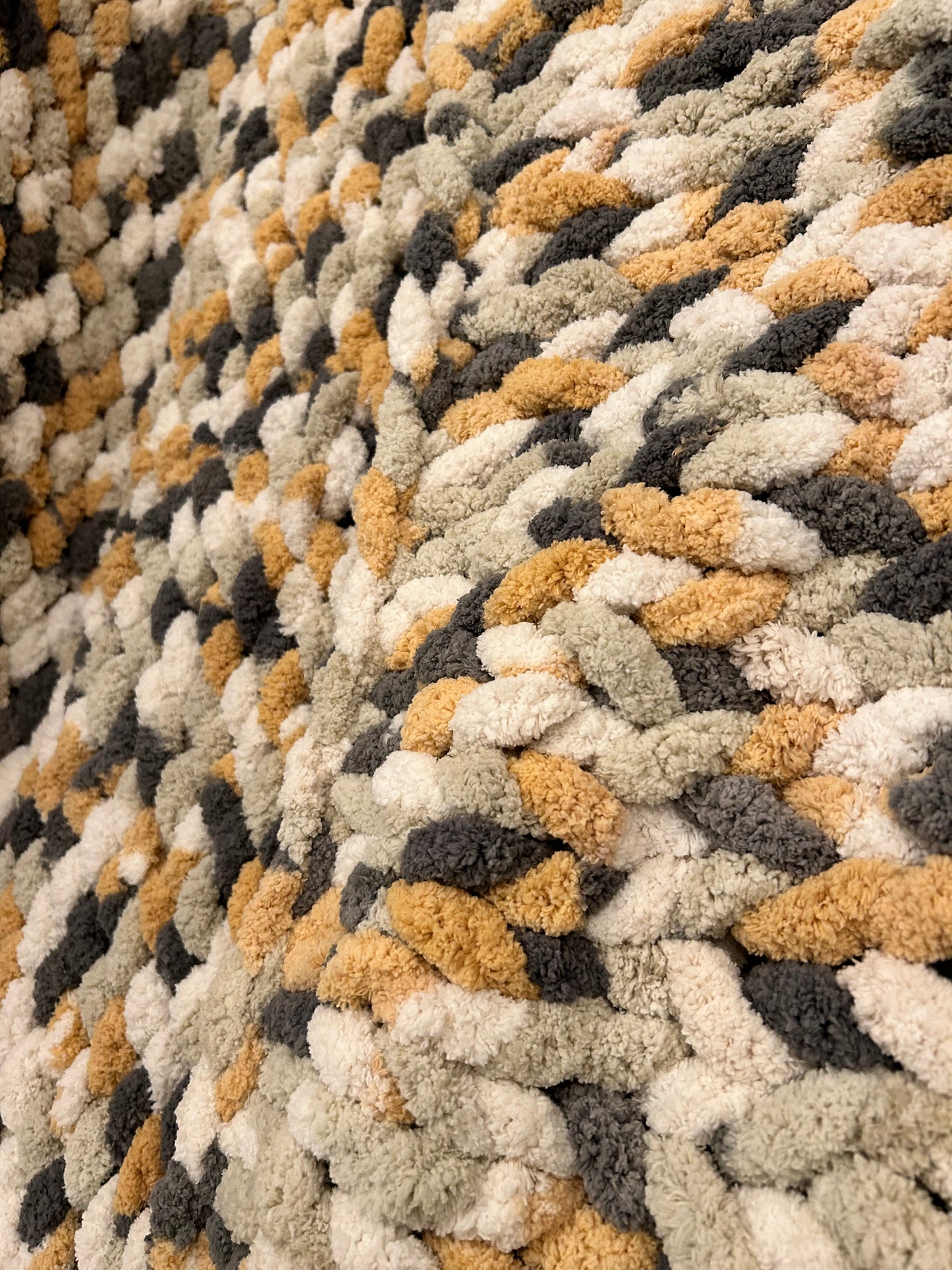 Hand-knit chunky Blanket: 4’ x 6’